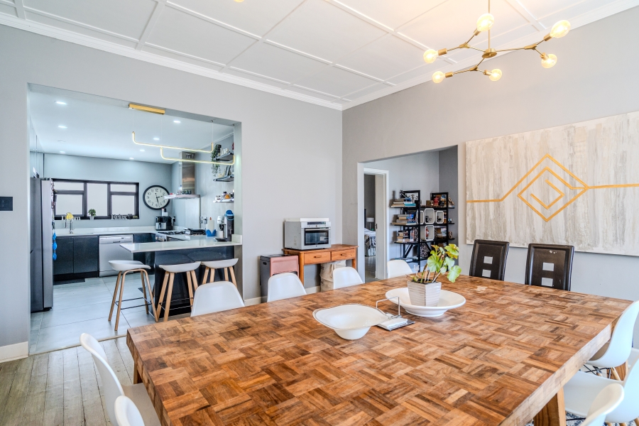 4 Bedroom Property for Sale in Fresnaye Western Cape